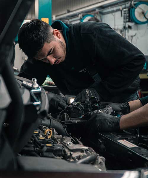 Engine servicing